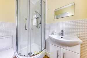 shower rm- click for photo gallery